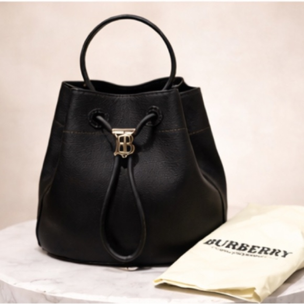 Burberry Black Bucket Leather Shoulder & Handle Bag - Picture 3 of 7